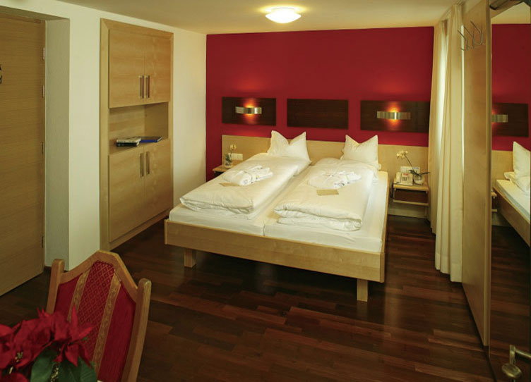 Sonnenhotel鋪設Steirer實木地板效果圖