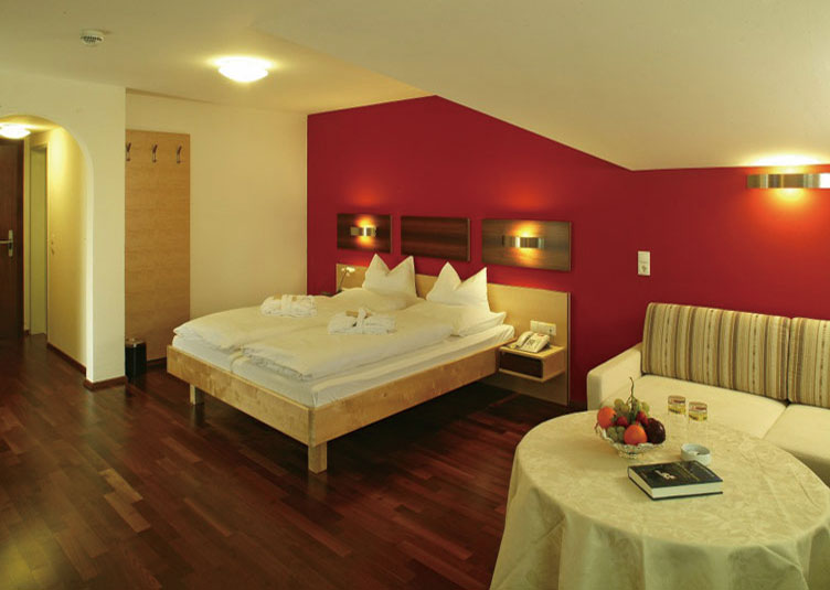 Sonnenhotel鋪設Steirer實木地板效果圖